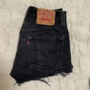 Vintage Levi’s denim shorts